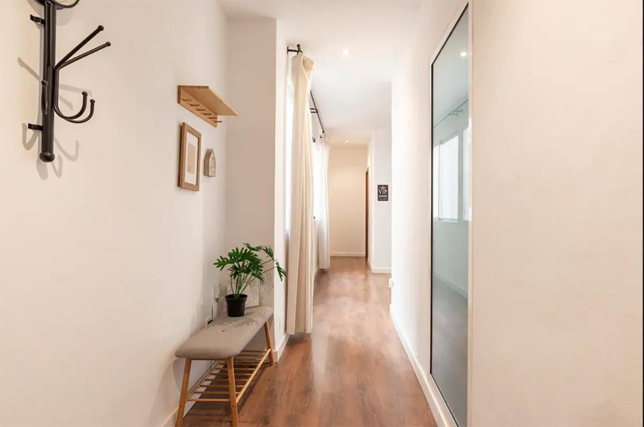 Rustic & In Center Apartment