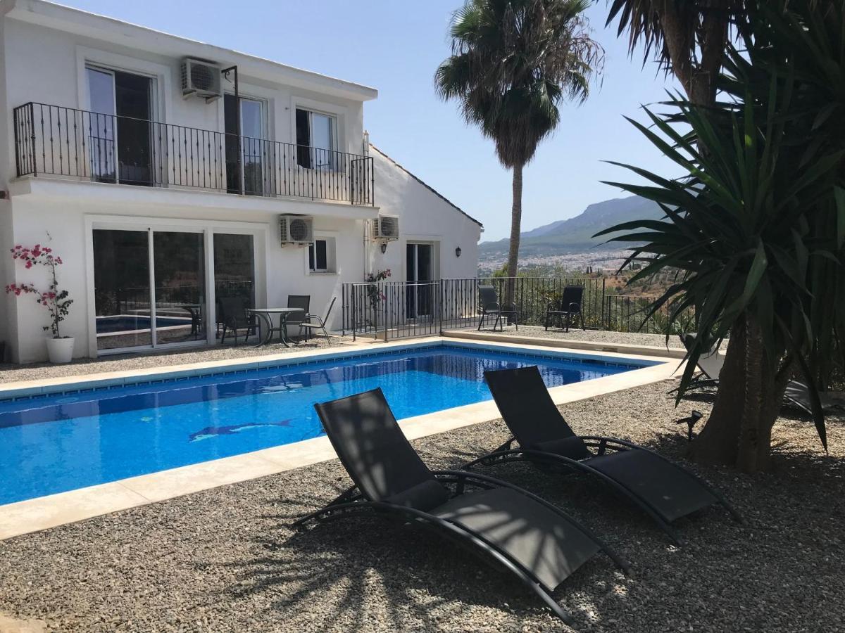Views Apartment, Cortijo Fruitful Hills * Malaga