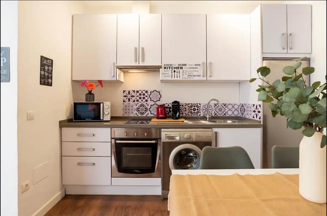 Rustic & In Center Apartment