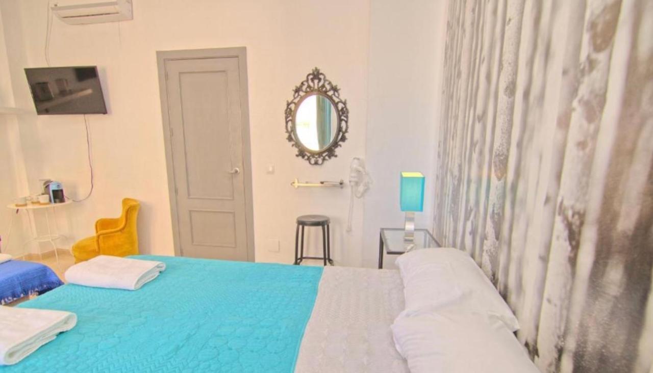 Guests House Mercado Homestay Malaga
