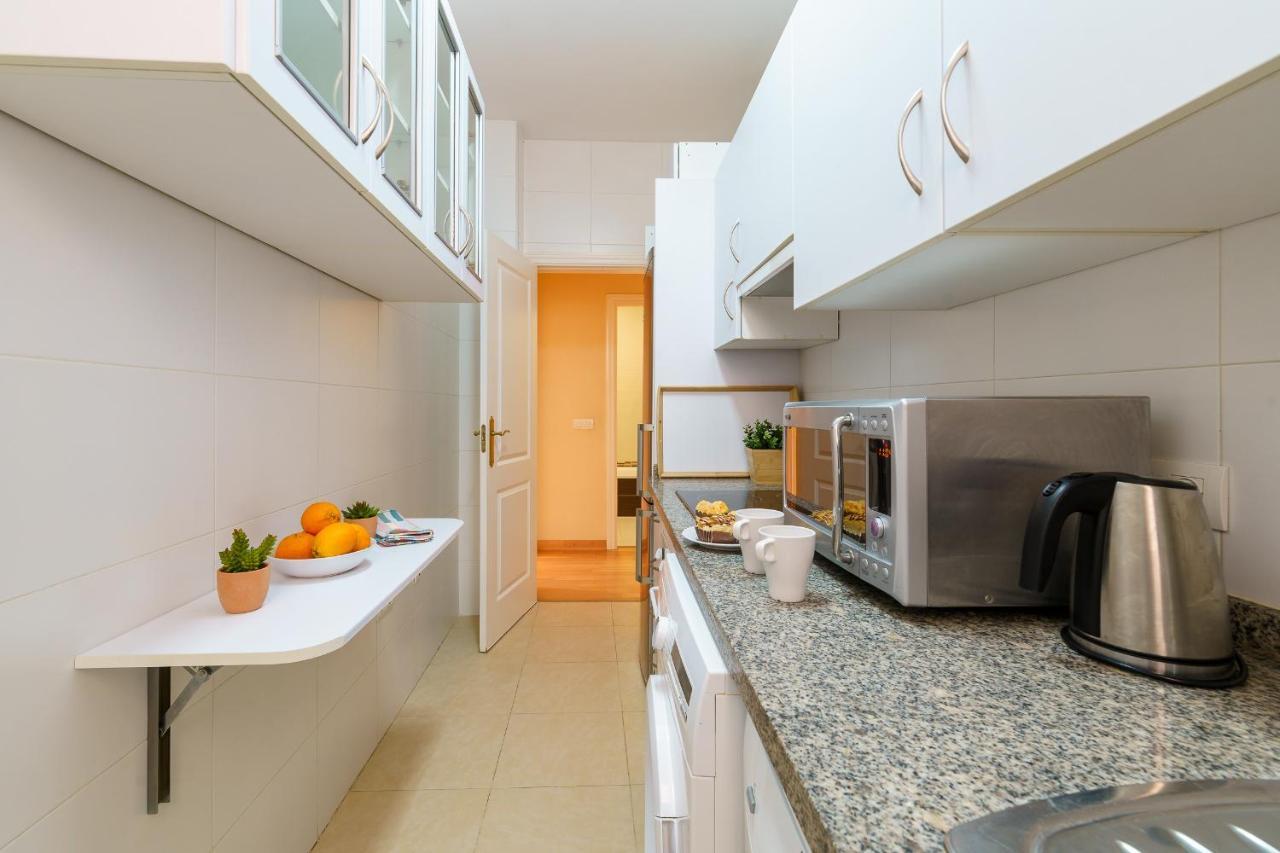 Bright Two-bedroom In The Historic Center *