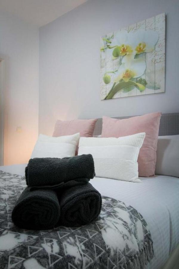 Holidays2malaga Eduardo Ocon Ground Floor Renovated In The Center Malaga