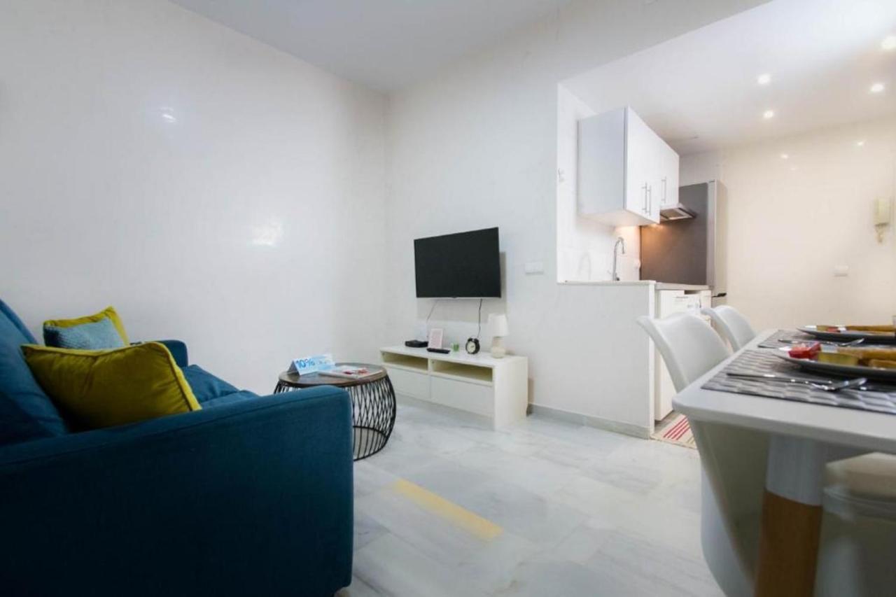 Holidays2malaga Eduardo Ocon Ground Floor Renovated In The Center Apartment Malaga