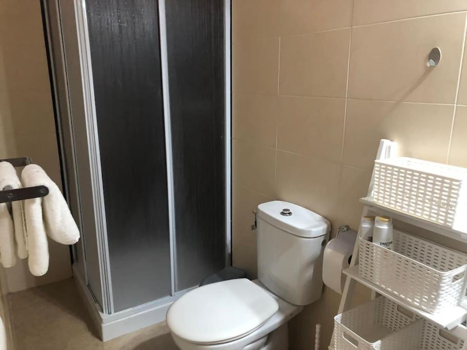 Apartamento En Primera Linea De Playa El Palo *