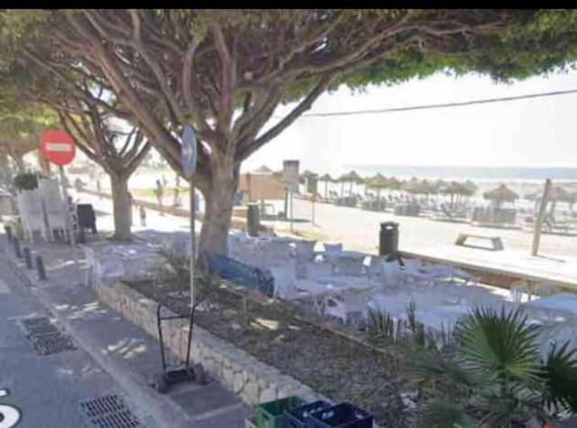 En Primera Linea De Playa El Palo Málaga