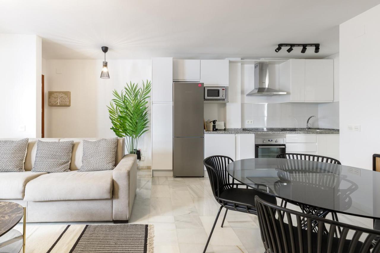Apartment Caleta Homes - Pompidou Malaga