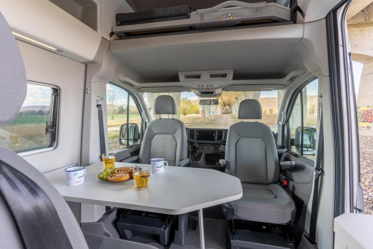 Botel Campiri Base - Motorhome & Rvs Company *