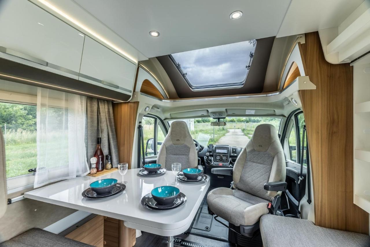 Botel Campiri Base - Motorhome & Rvs Company