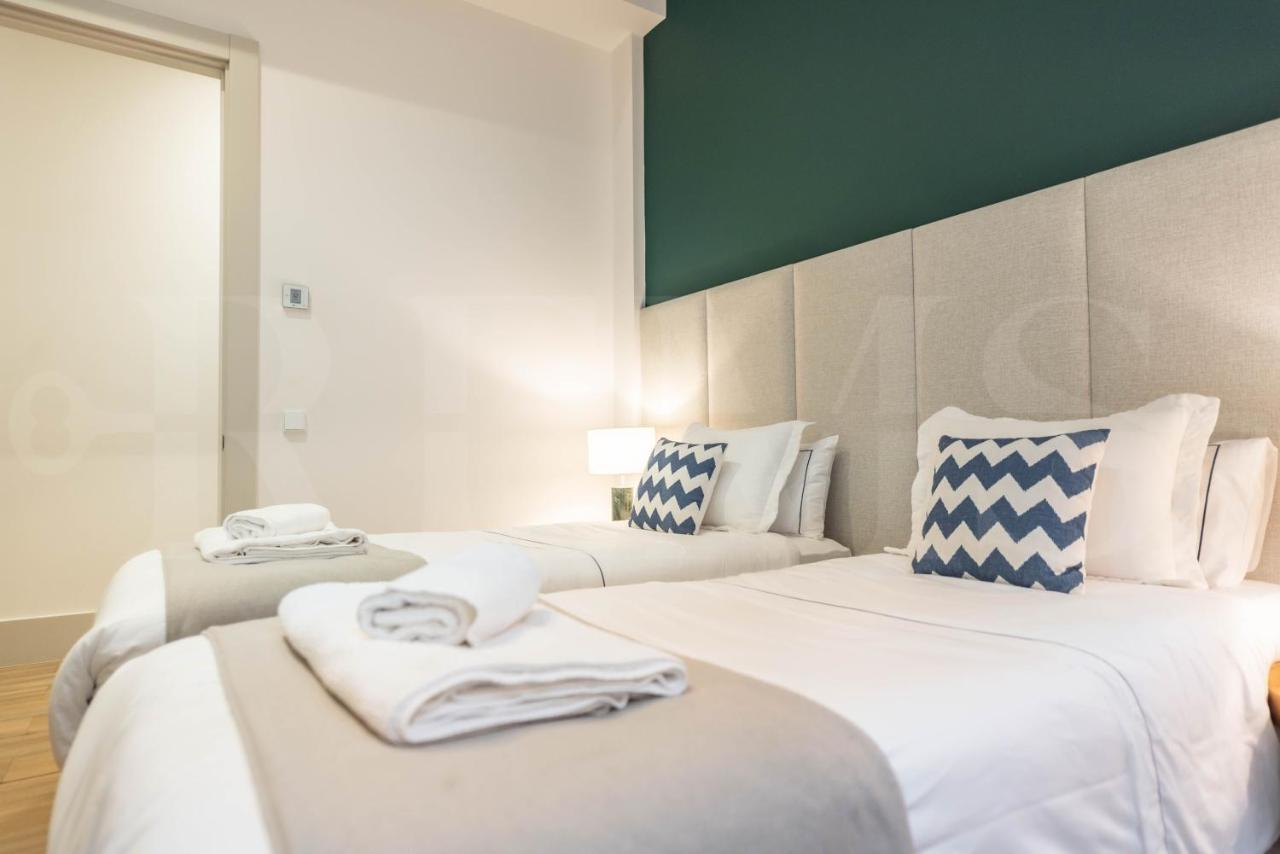 Modern Luxe In The Historic Center By Rems * Málaga