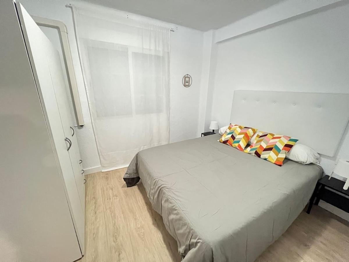Holidays2malaga Dr Maranon 3 Bedrooms Terrace Aircon North Apartment *