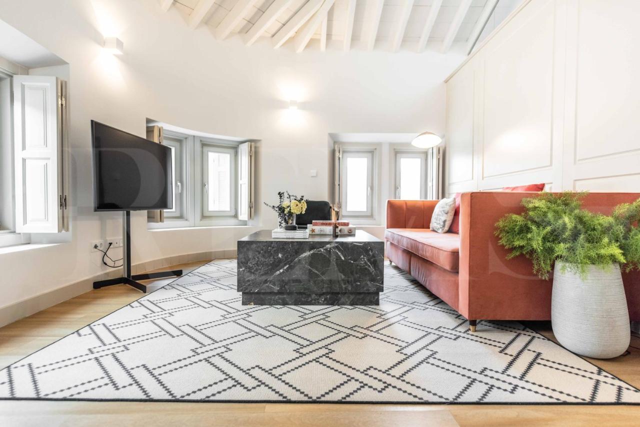 Penthouse With Private Rooftop In The Heart Of By Rems