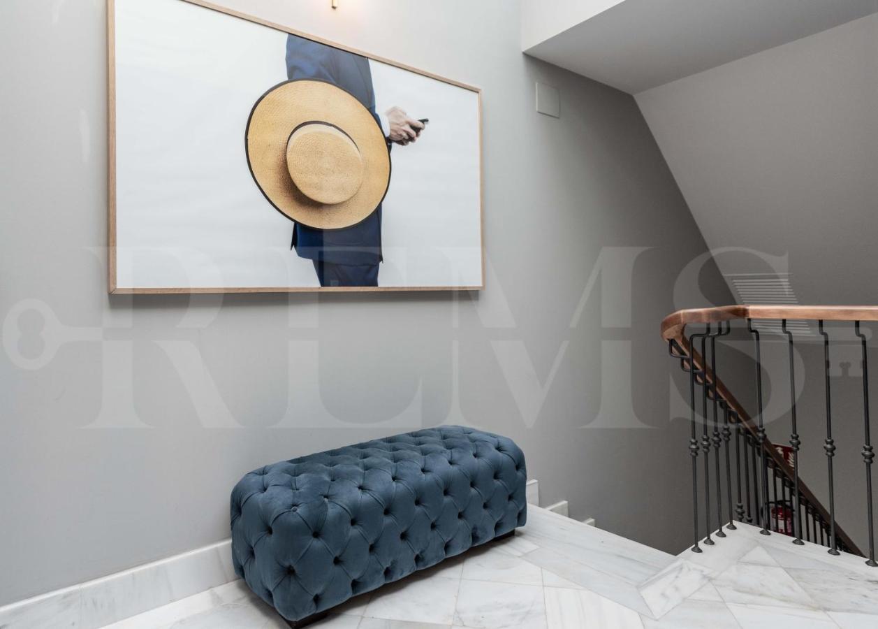 Penthouse With Private Rooftop In The Heart Of By Rems *