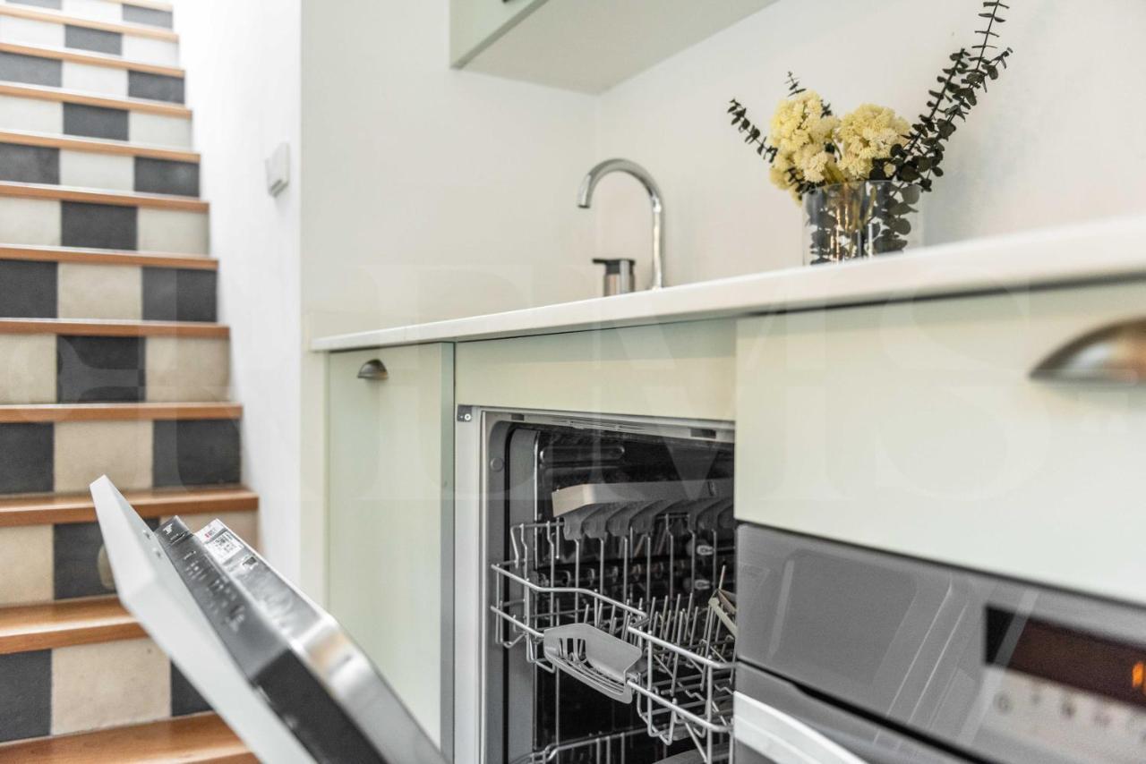 Penthouse With Private Rooftop In The Heart Of By Rems Apartment