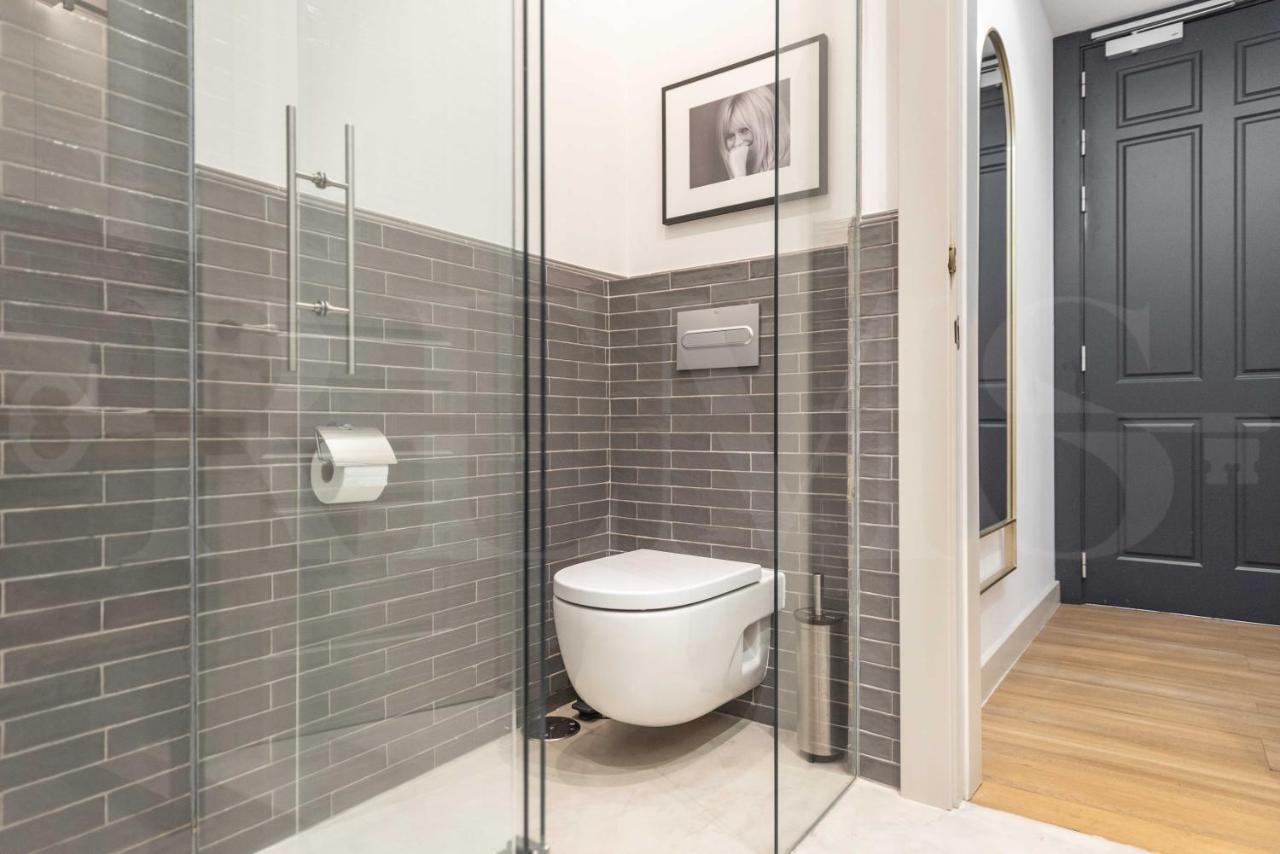 Penthouse With Private Rooftop In The Heart Of By Rems *