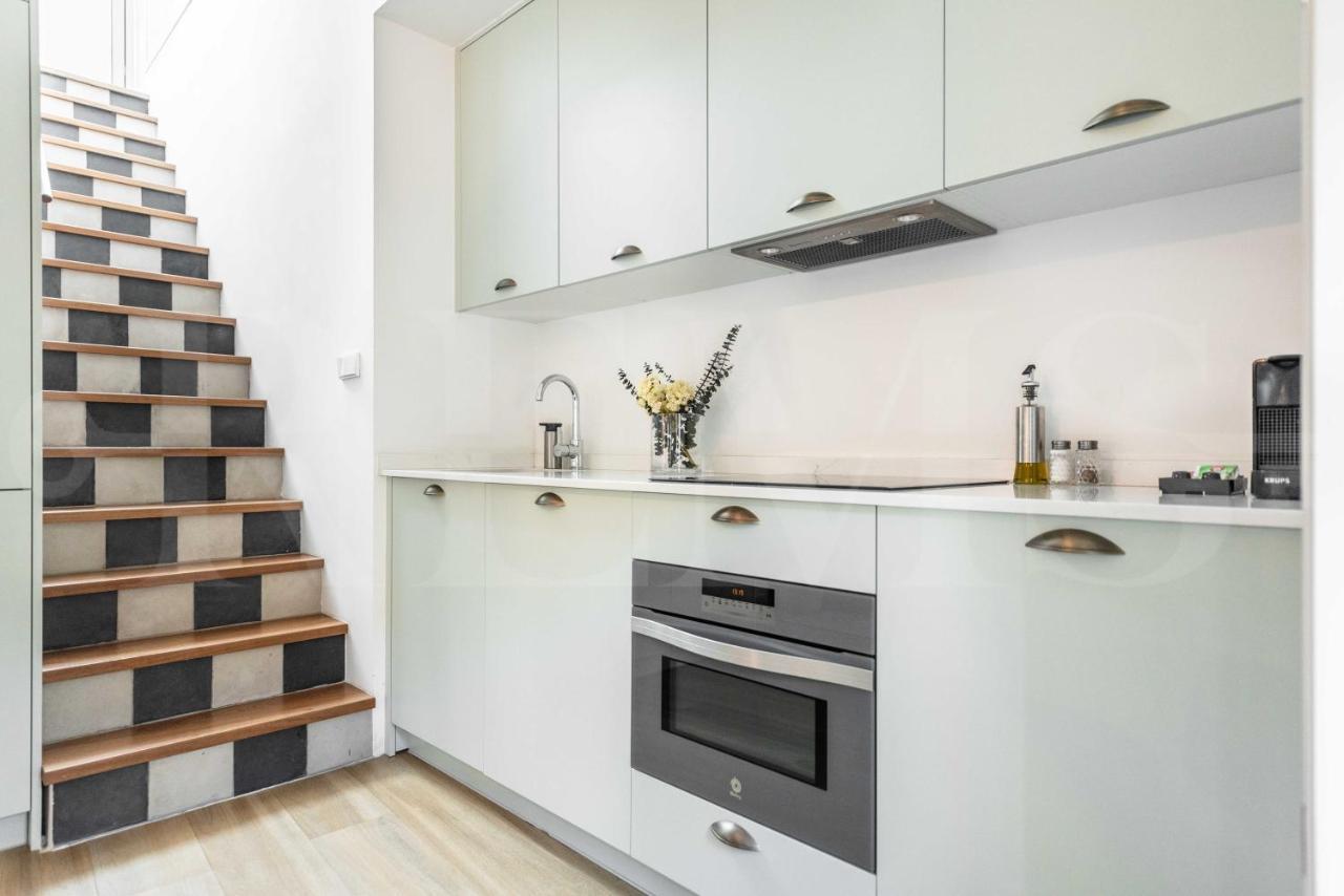 Penthouse With Private Rooftop In The Heart Of By Rems Apartment *