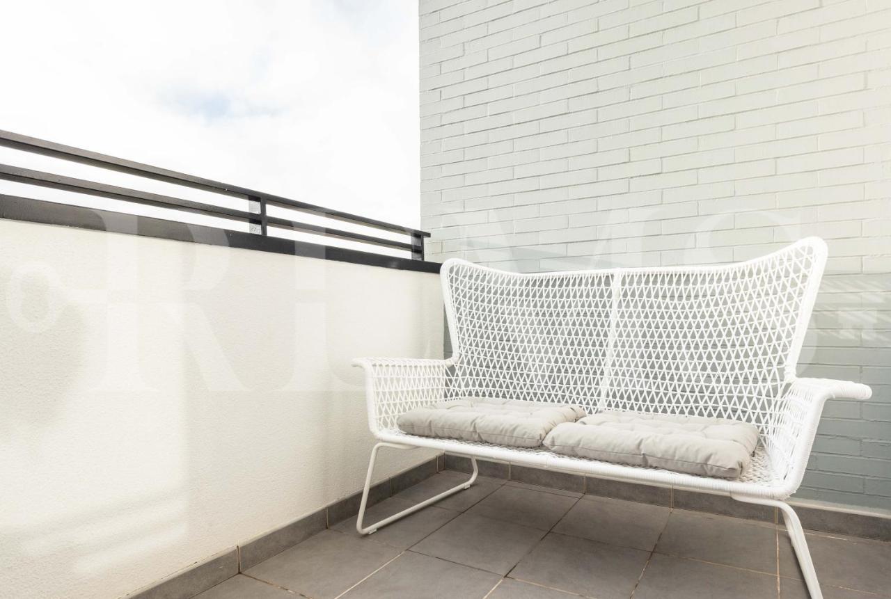 Apartment Stylish With Balcony & Parking Near The By Rems Malaga