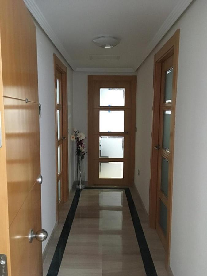 Apartment Piso Frente Al Mar Primera Linea De Playa En Con Parking Gratuito Malaga
