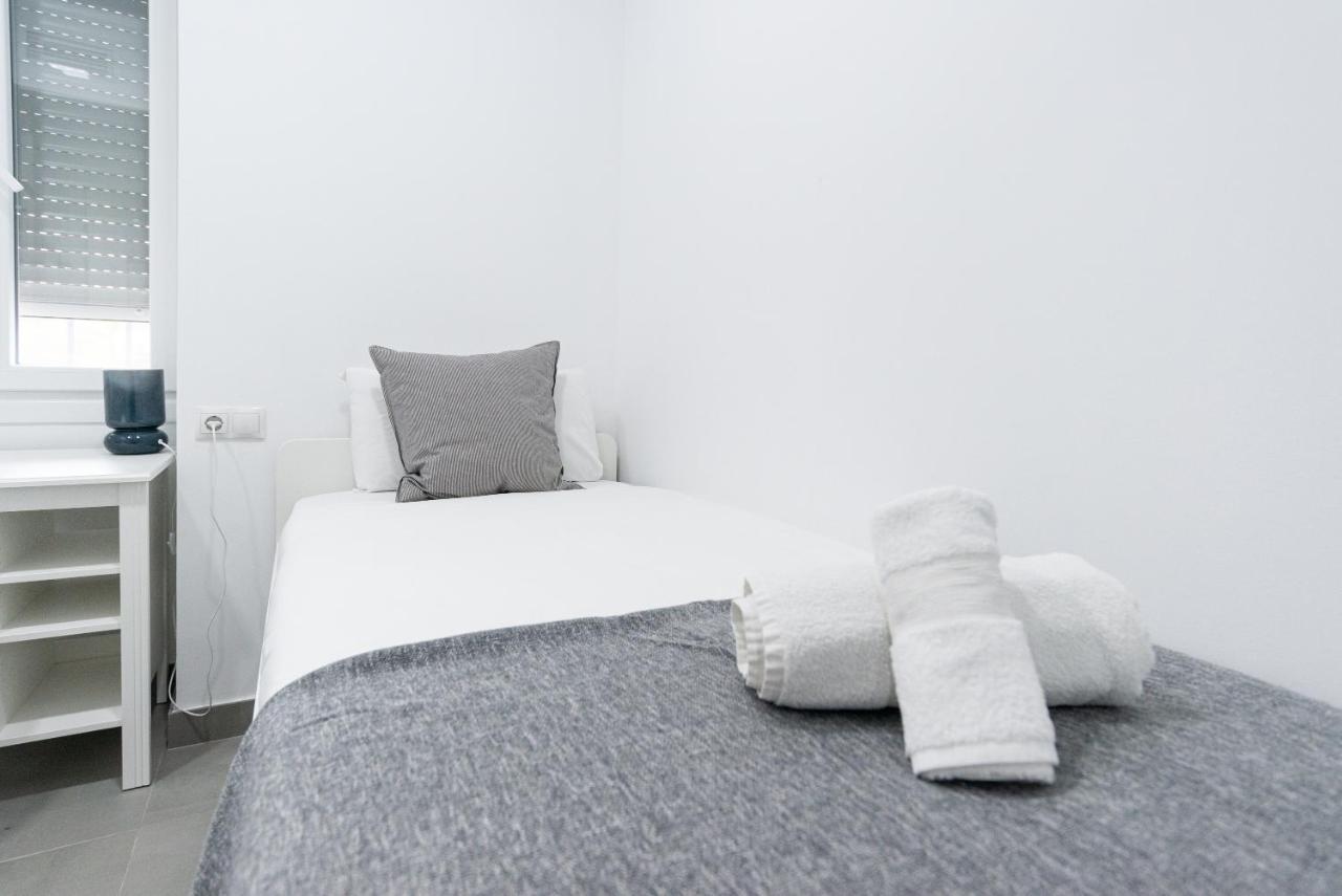 Alferez Iii By Ele Apartment Malaga