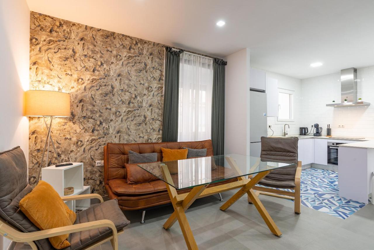 Alferez Iii By Ele Apartment