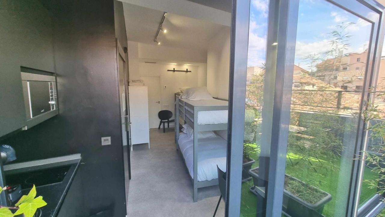 Faro Compartida Guest house Malaga