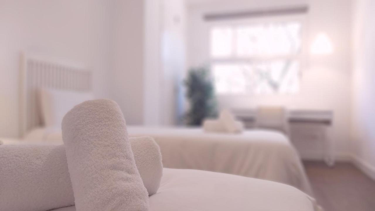 Del Parque Flats Catedral Family Apartment Malaga
