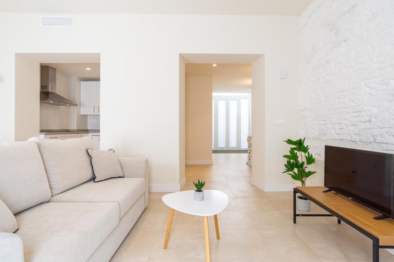 Urbe 10 Carreteria 1 Bedroom Apartment
