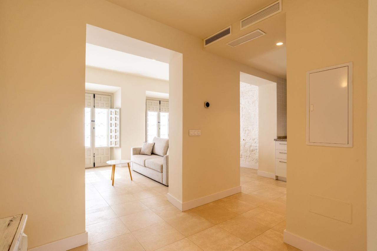 Apartment Urbe 10 Carreteria 1 Bedroom Malaga