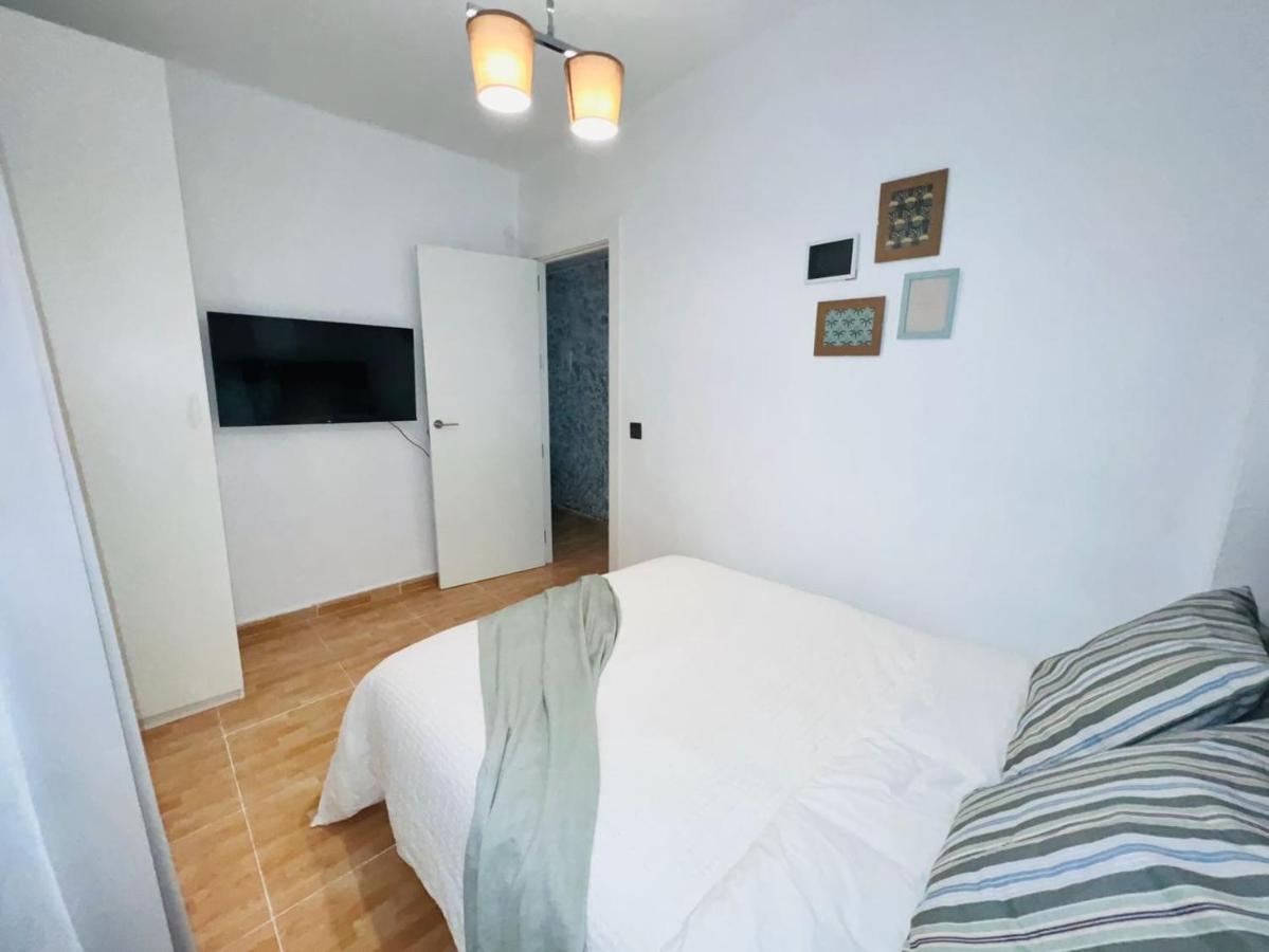 Holidays2malaga 2 Bedroom Armengual De La Mota Close Shopping Center Apartment *
