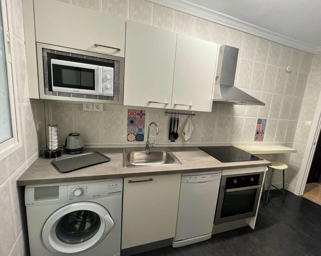 Holidays2malaga 2 Bedroom Armengual De La Mota Close Shopping Center