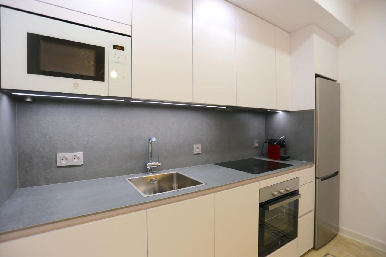 Reding & Apartment *