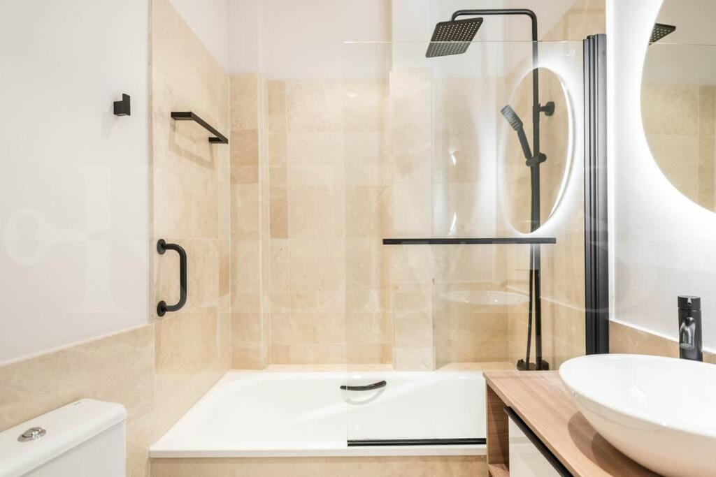 Elegant In The Heart Of By Rems