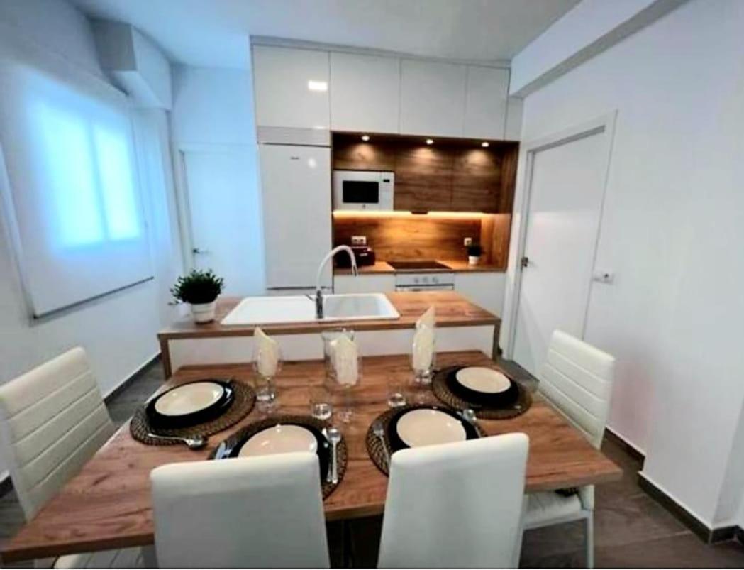 Maria Breeze Apartment *