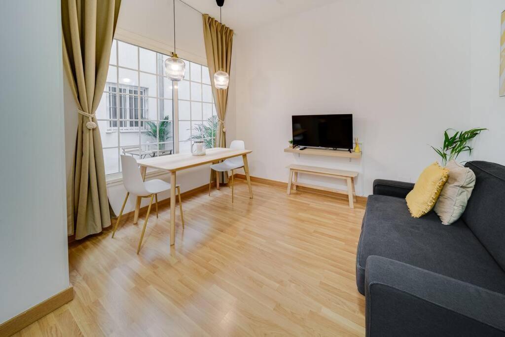 Apartment Encantador Con Patio *