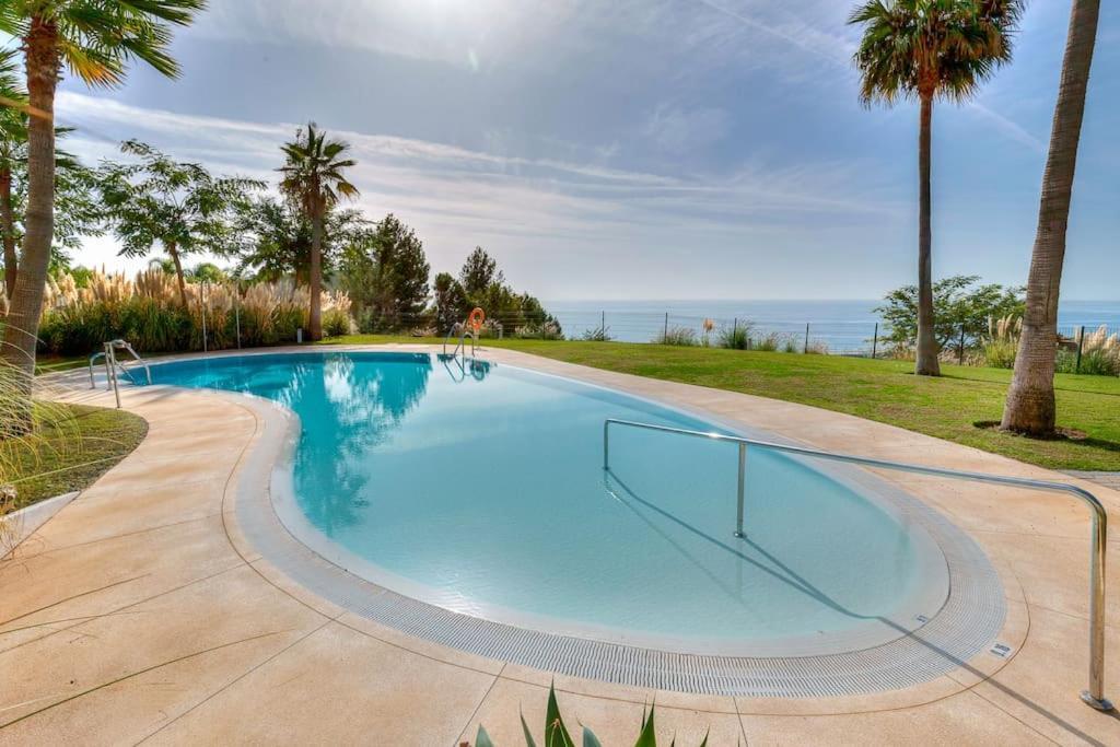 Apartment Stylish With Oceanview