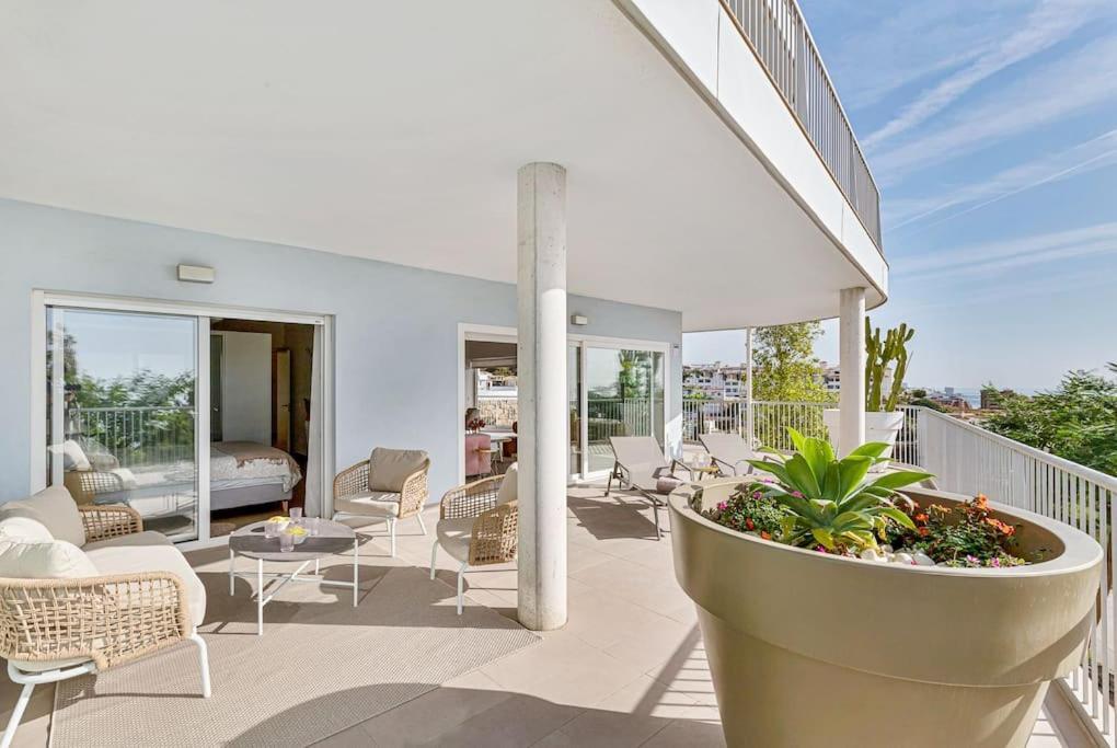 Apartment Stylish With Oceanview Malaga