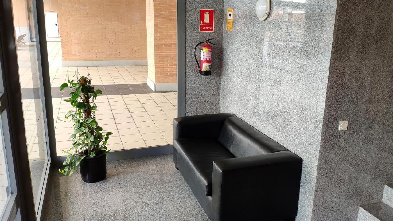 On The Beach! Frente Al Paseo Maritimo, Parking Y Piscina Apartment Malaga