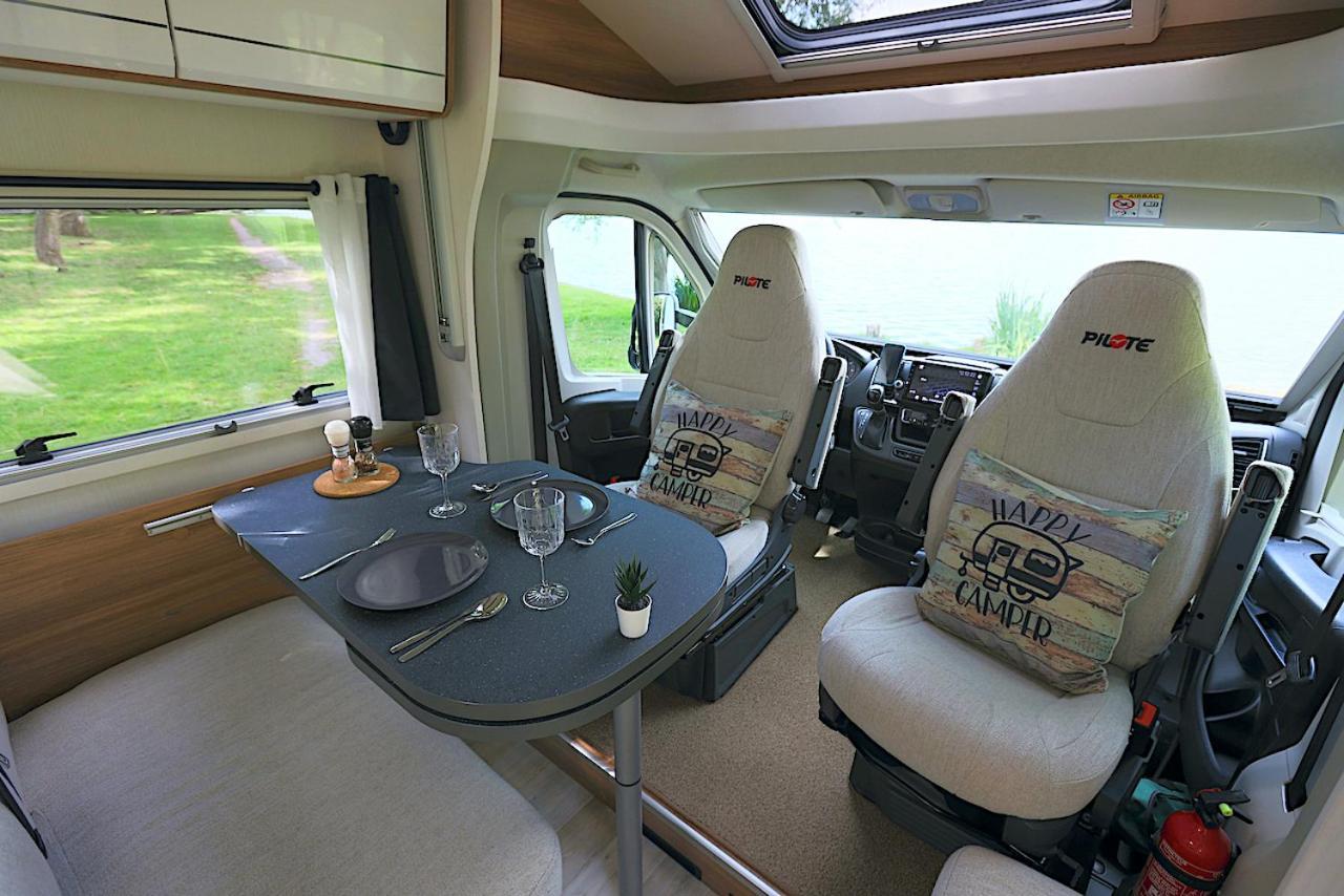 Botel Campiri Base - Motorhome & Rvs Company *