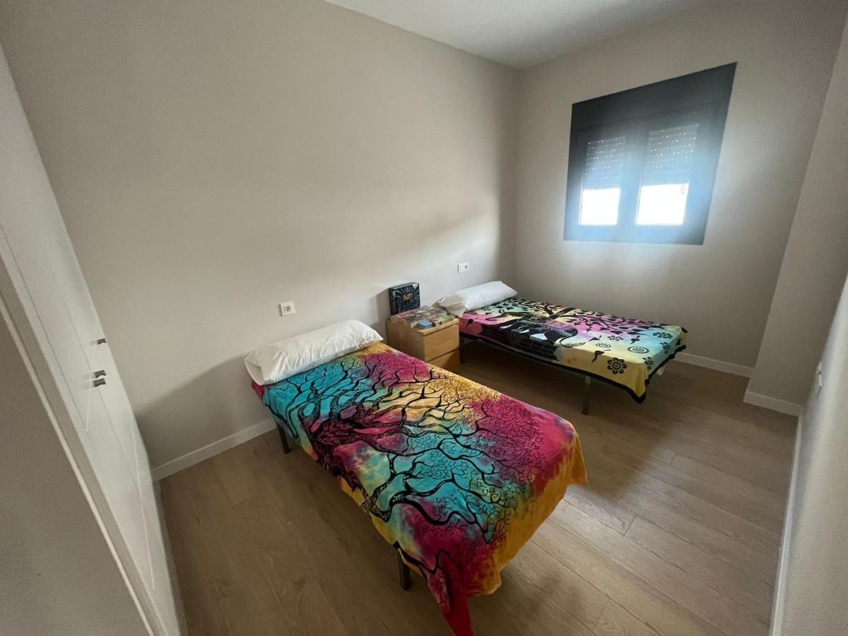 Bajo Con Jardin En Primera Linea De Playa Apartment *