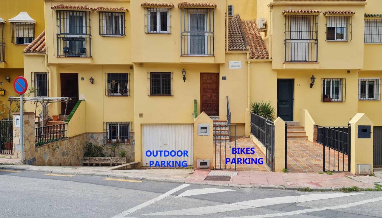 Vakantiehuis Casa Jardin - Residential Area -free Parking Outdoor-