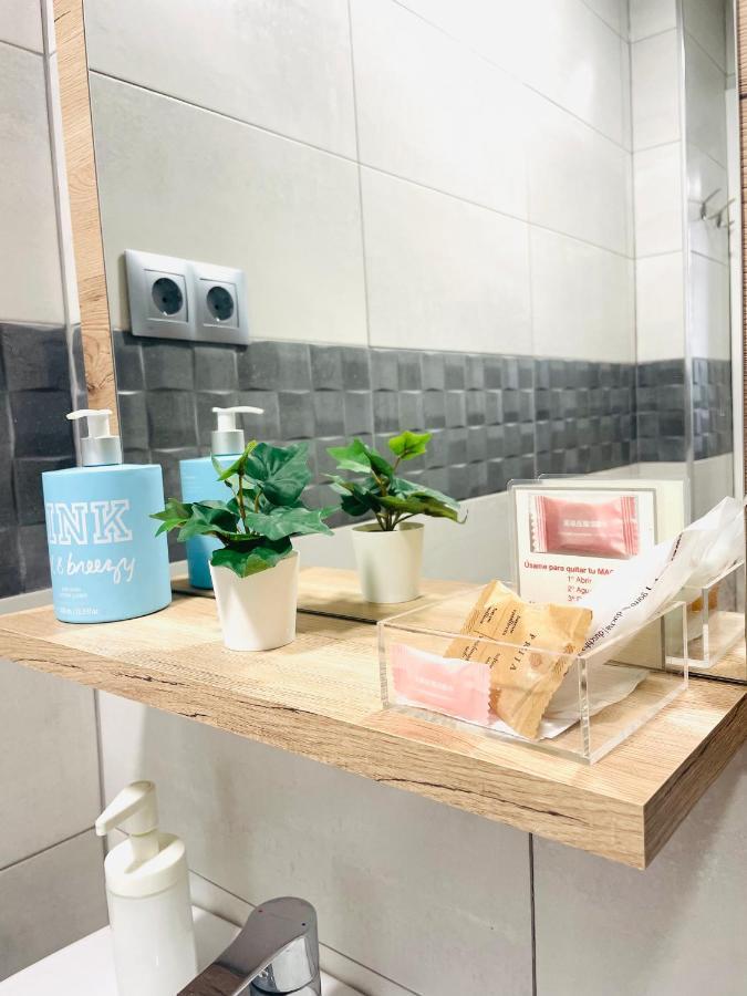 Cómodo, Moderno Y Cerca De Todo En Apartamento Málaga