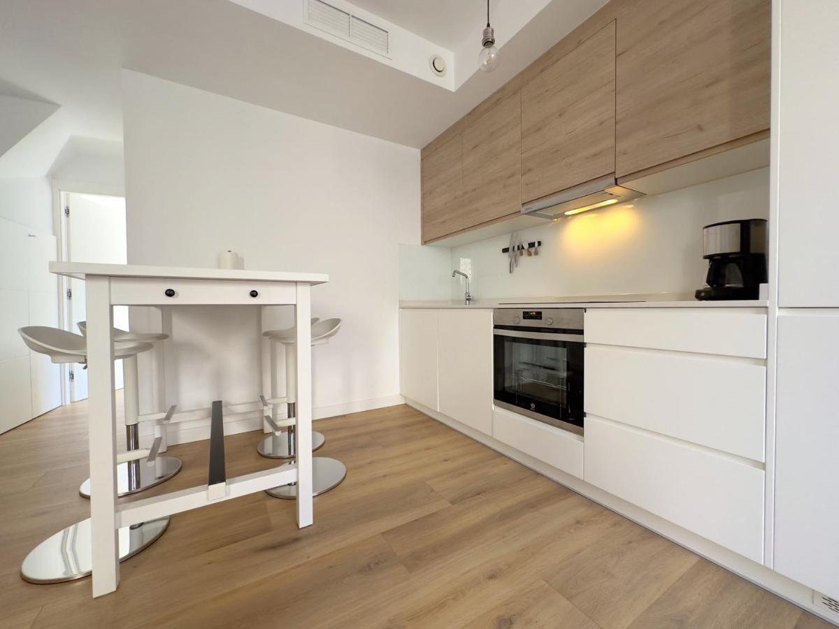 Juan De Austria Duplex Penthouse 4pax * Malaga