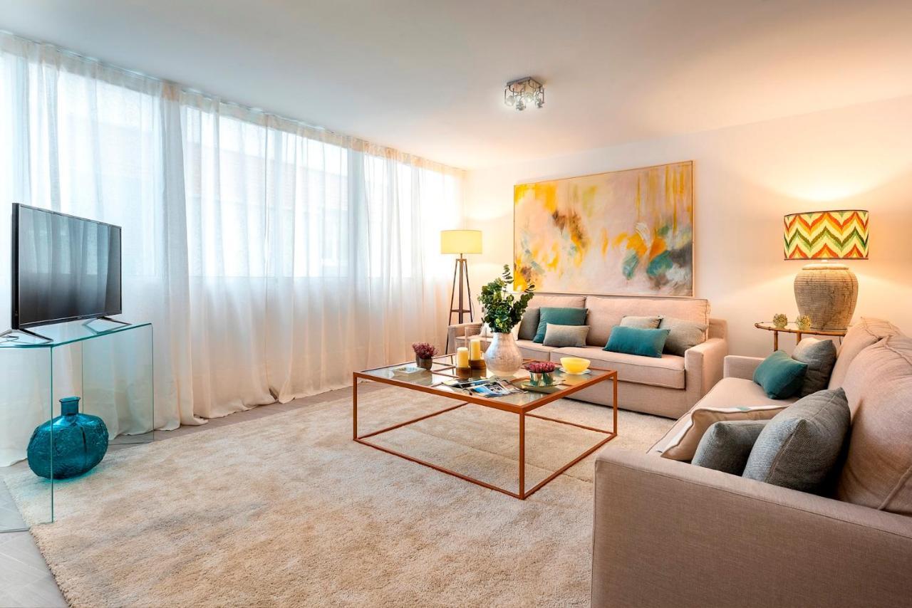 Genteel Plaza De Flores Apartment *