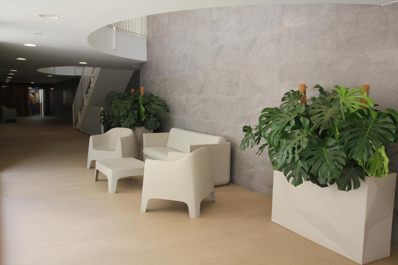 The Wave Collection Sea View 2 Bedrooms Apartment Malaga
