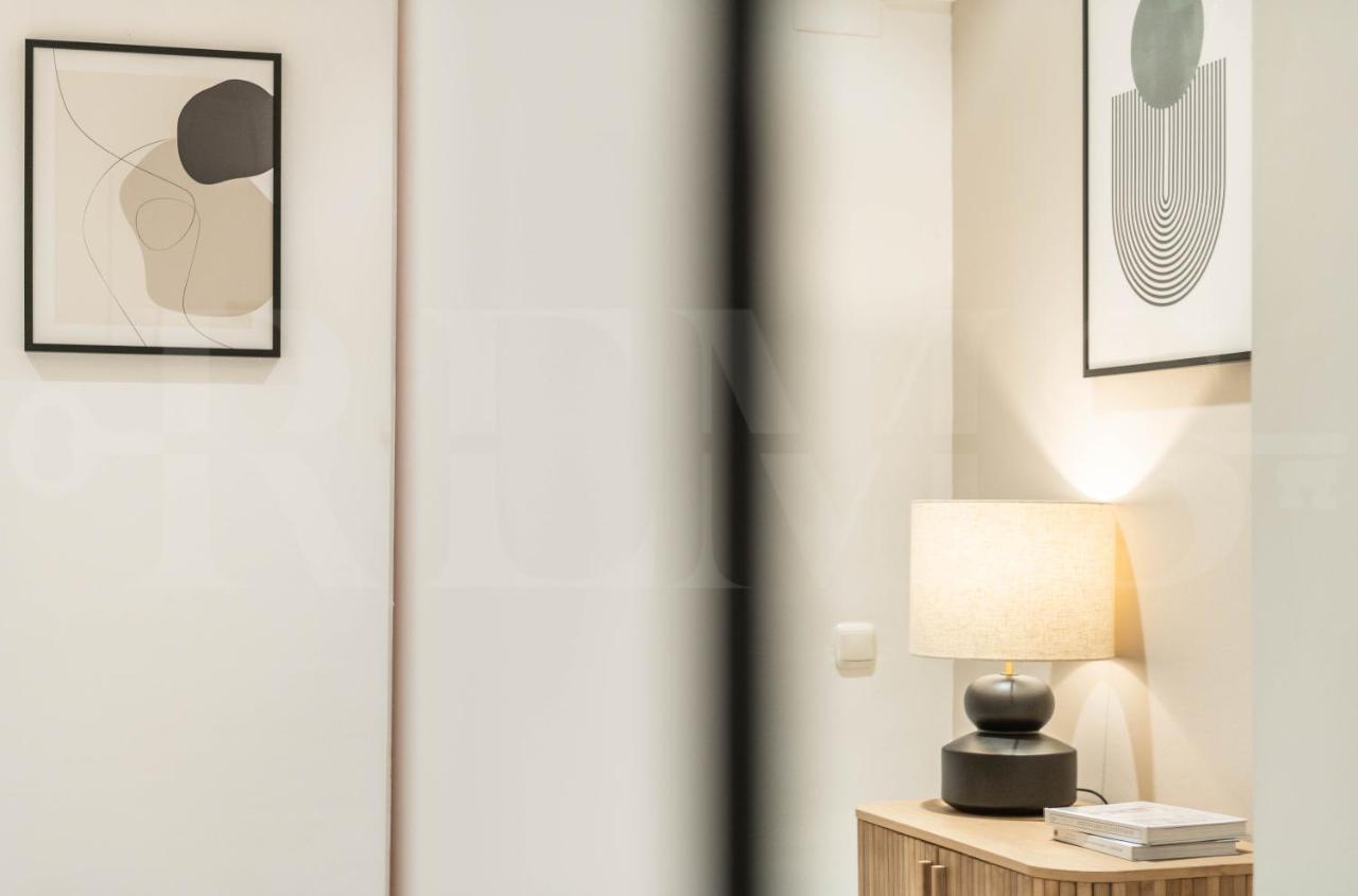 Elegant In The Heart Of By Rems *