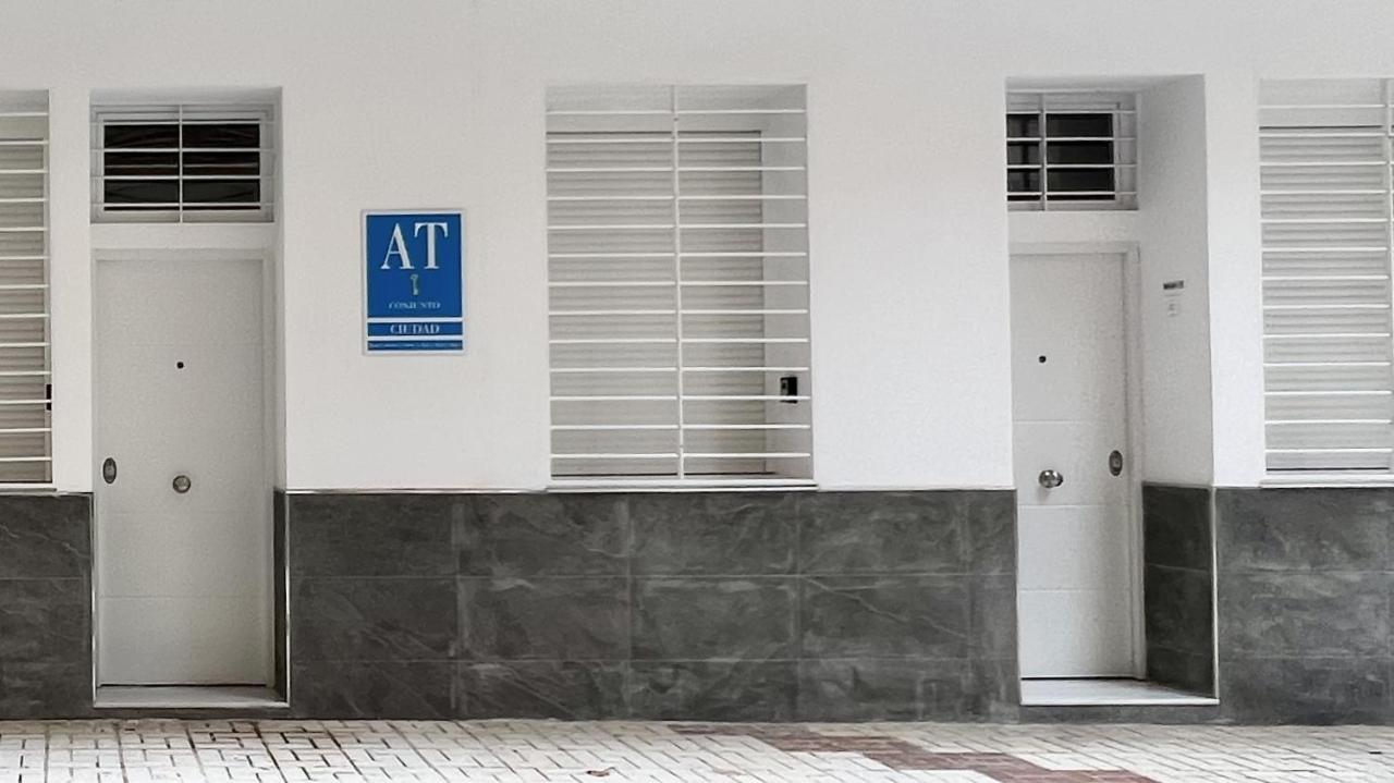 Appartement Tilos Suites-vialia *