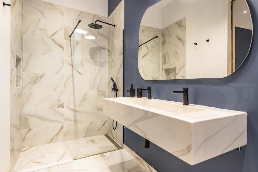 Modern & Spacious - Historic Center By Rems Apartamento
