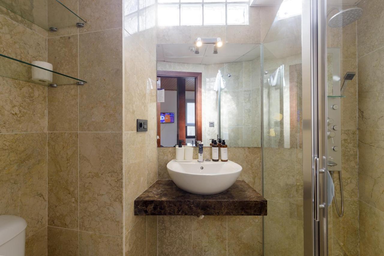 Autor By Caleta Homes * Malaga
