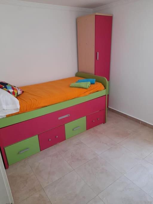 Garcia Noblejas - Apartamento En * Malaga