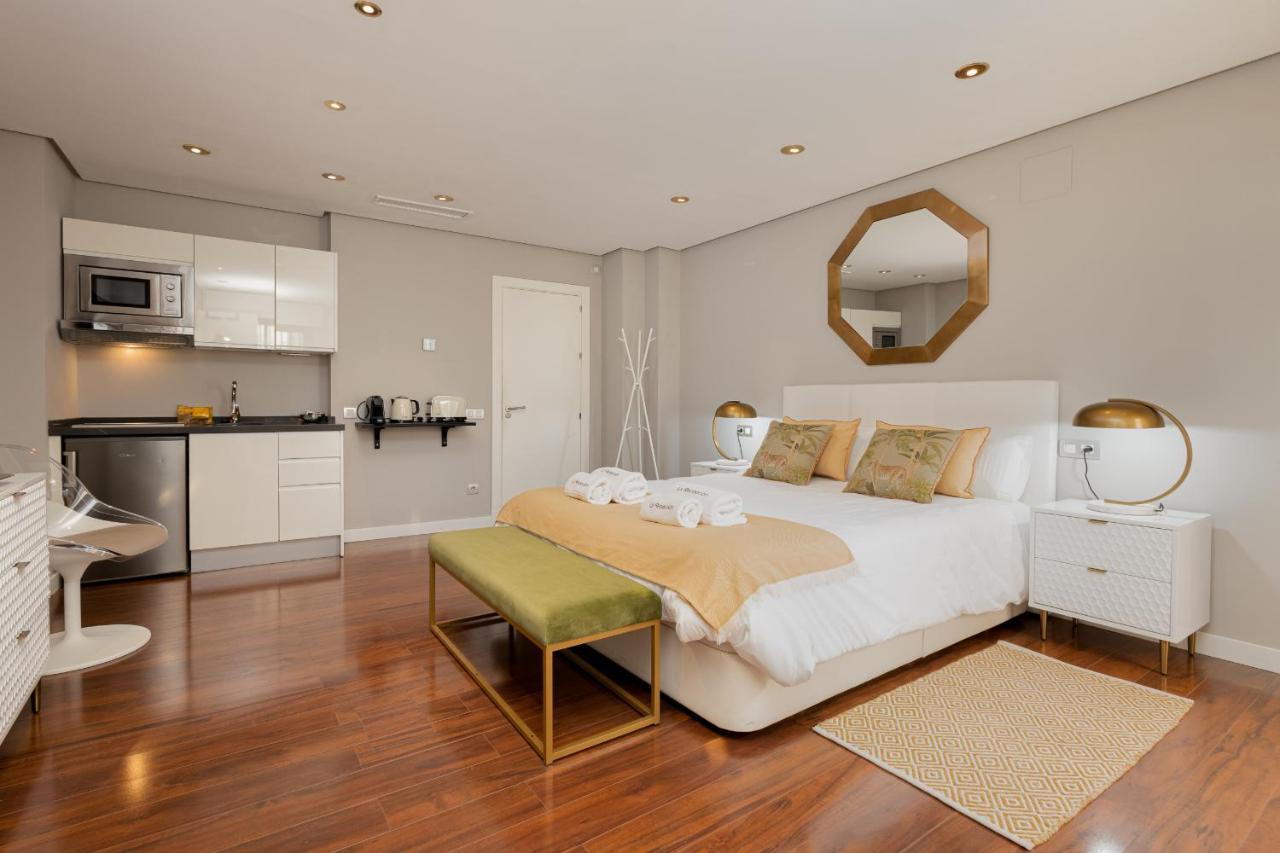 Appartement C30 Deluxe Studio With Terrace Into Cathedral Square Málaga