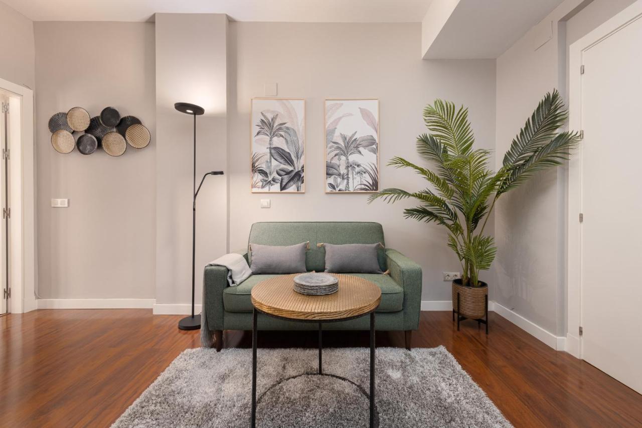 C31 Deluxe Into Cathedral Square Apartment